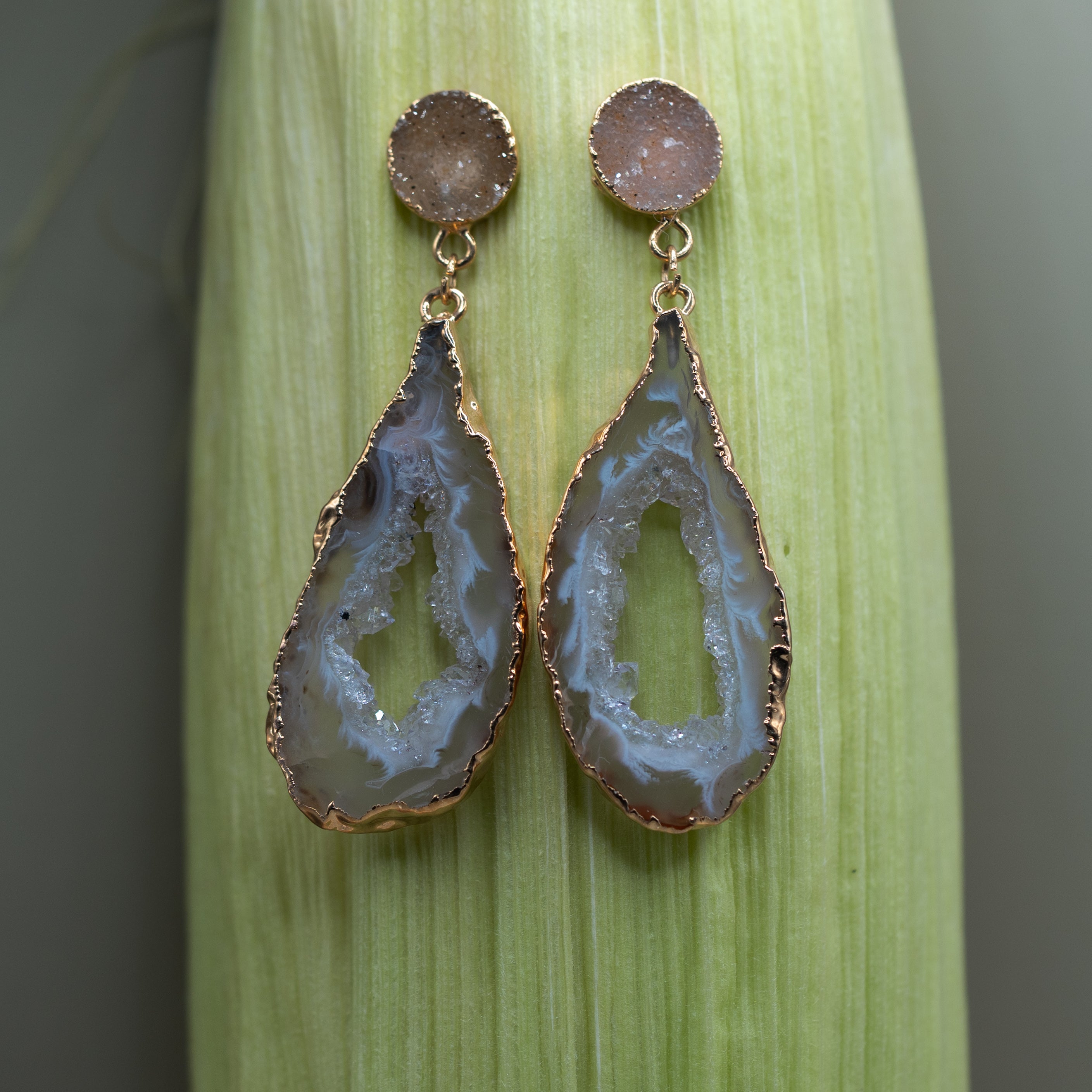 Druzy & Achat Ohrstecker Hell Gold