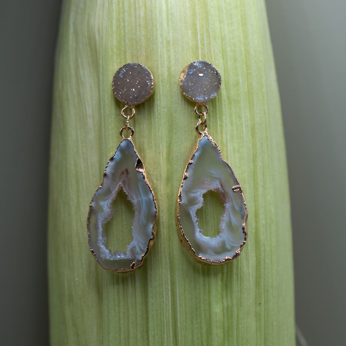 Druzy & Achat Ohrstecker Hell Gold
