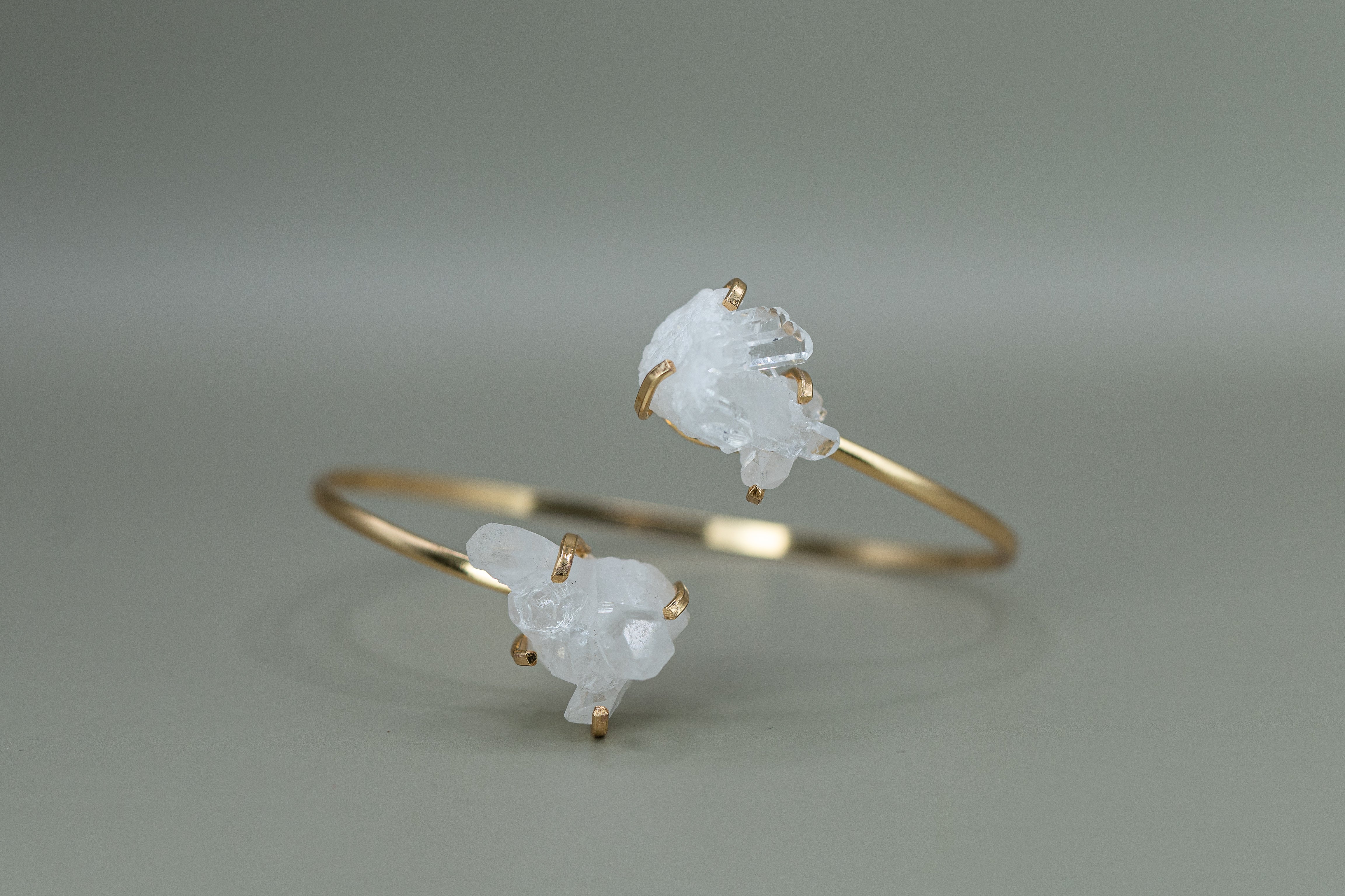 Bergkristall Armreifen Dual – 18K Vergoldete oder Versilberte Fassung, Nickel Frei