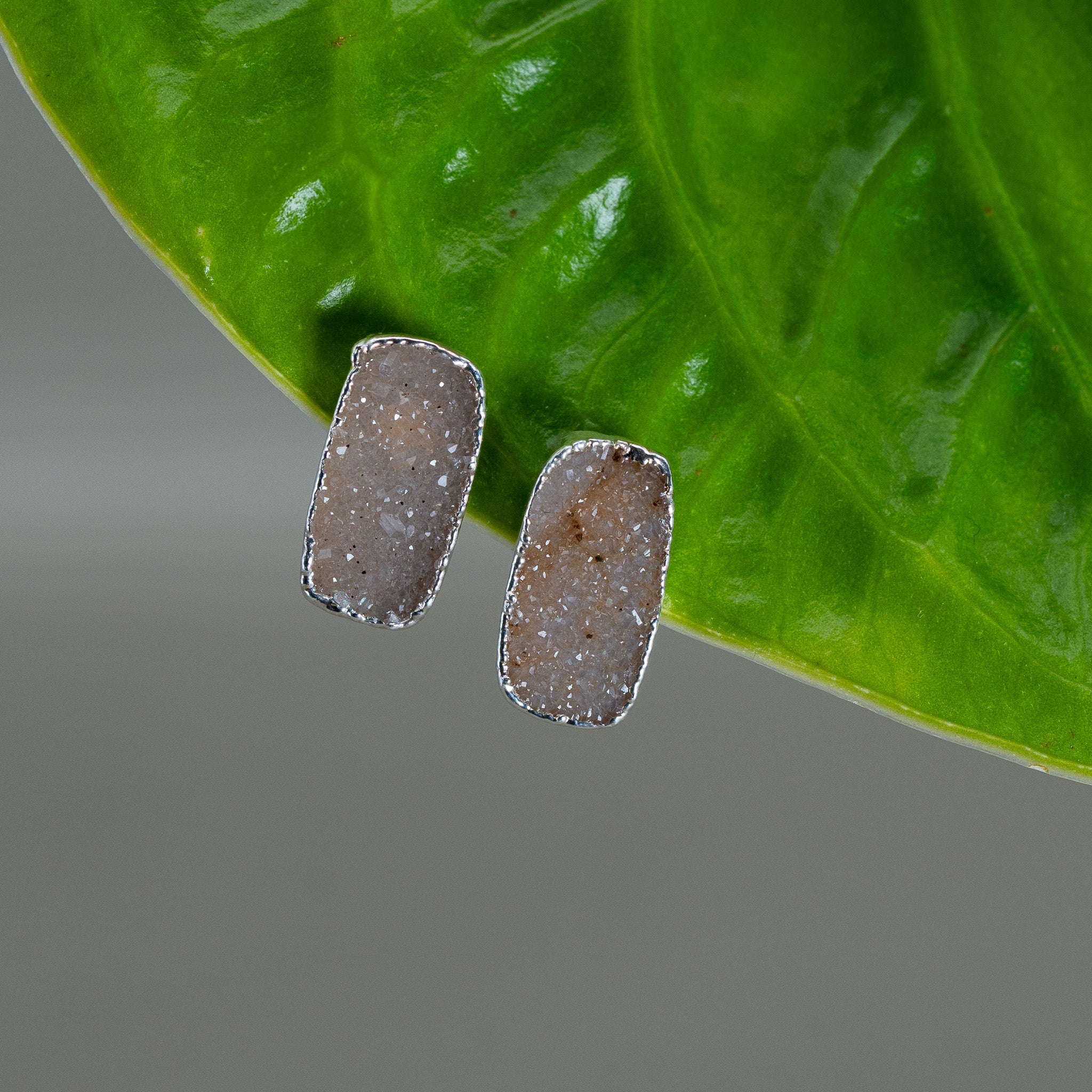Druzy Ohrstecker – 18K vergoldet oder versilbert, nickelfrei