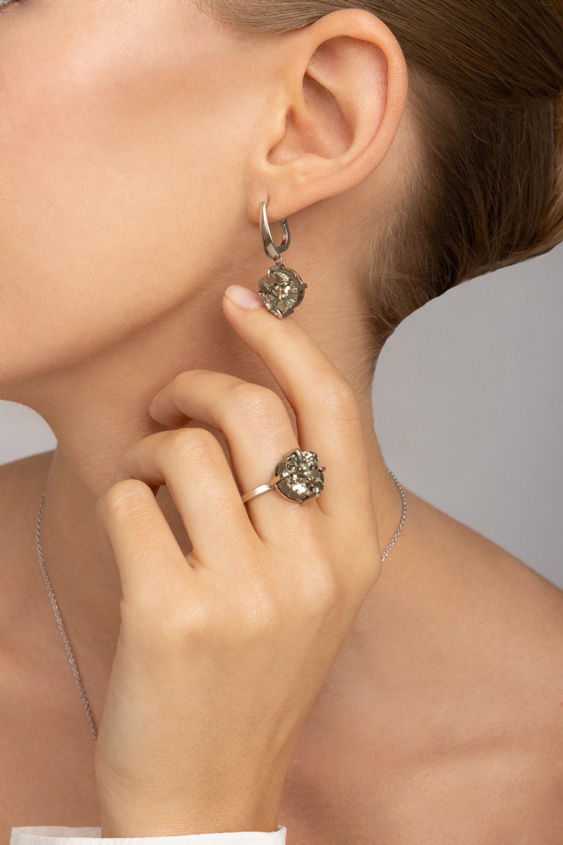 Luxuriöse Pyrit-Ohrringe | 14 Karat (Weiß-)Gold | Handgefertigt in Pforzheim