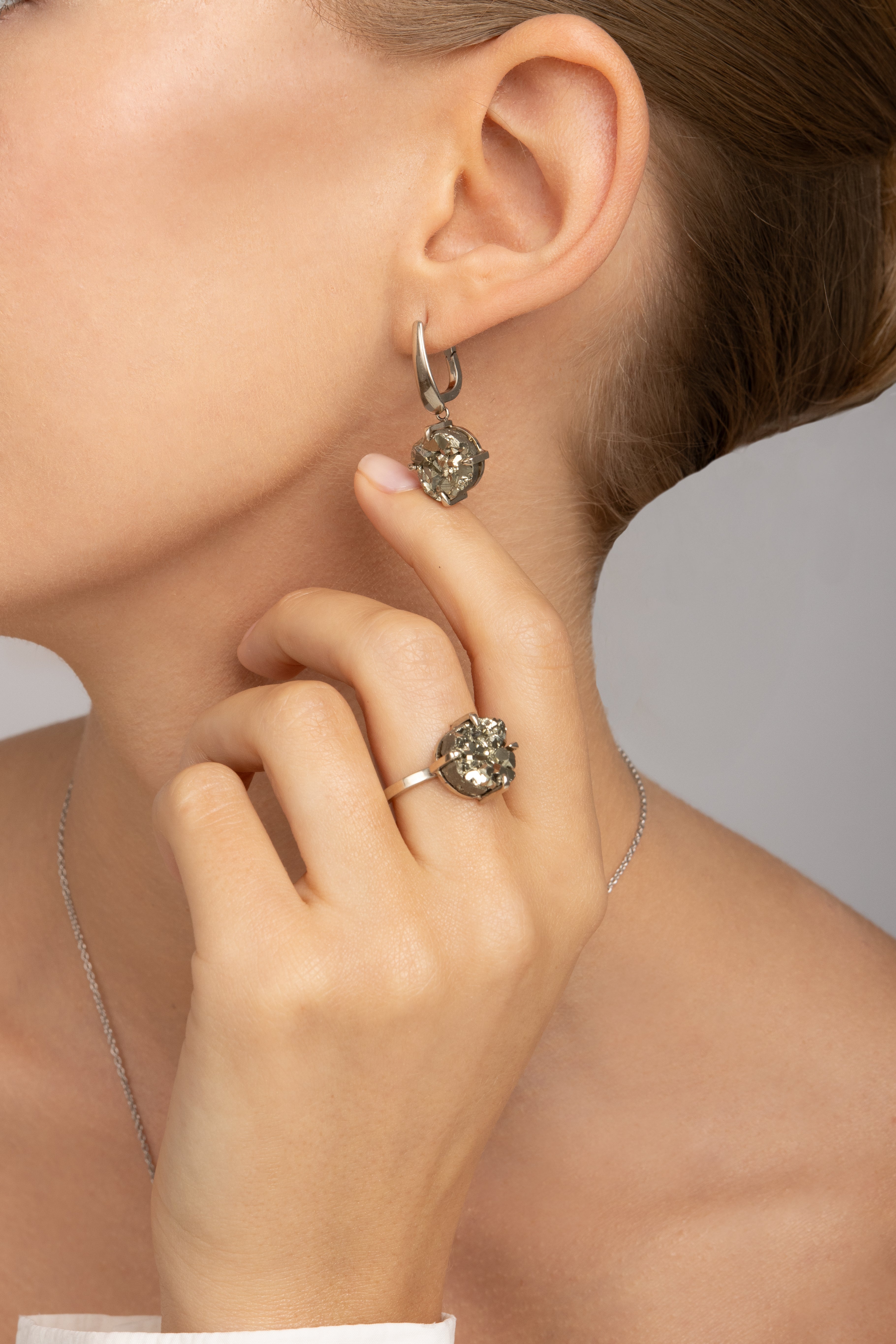 Luxuriöse Pyrit-Ohrringe | 14 Karat (Weiß-)Gold | Handgefertigt in Pforzheim